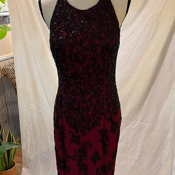 Vintage Gothic 🥀 red SILK gown with heavy black beading - Picture 11 of 16